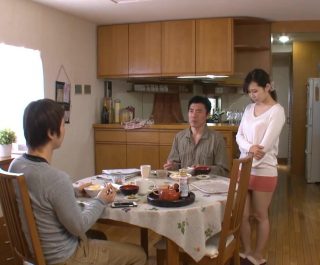 Sex hay cưỡng dâm con dâu lồn nhiều nước